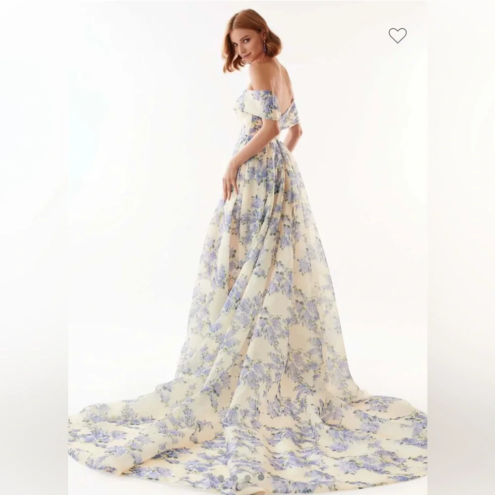 Milla Hydrangea Chic off-the-shoulder floral maxi dress ,Size S - Picture 3 of 11